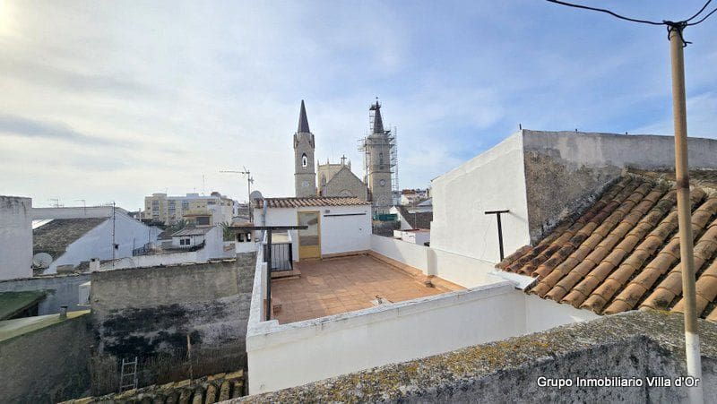 6 bedroom Townhouse for sale in Benissa - € 265,000 (Ref: 8977552)