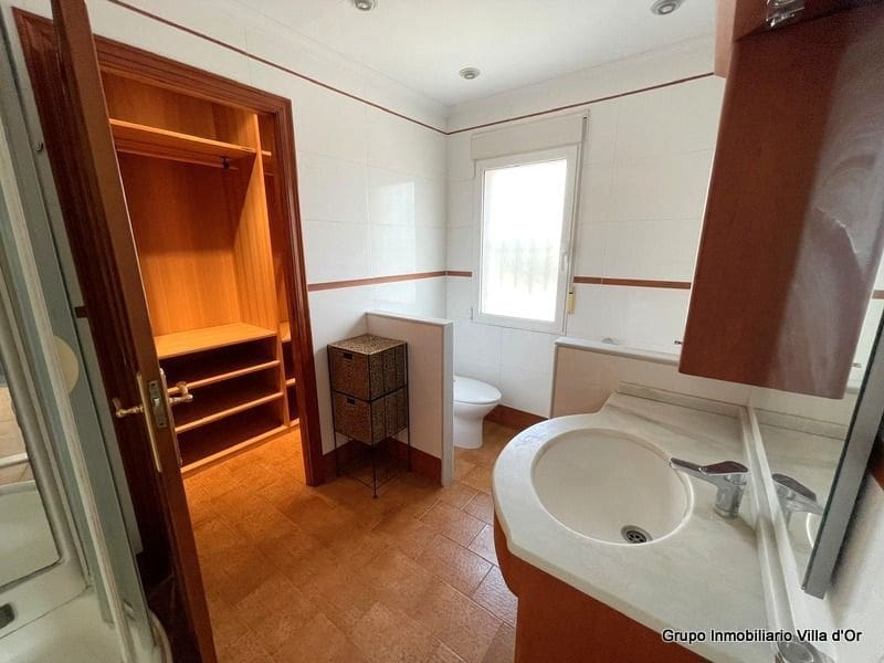 4 soveværelse Villa til salg i Denia med swimmingpool garage - € 575.000 (Ref: 9004171)