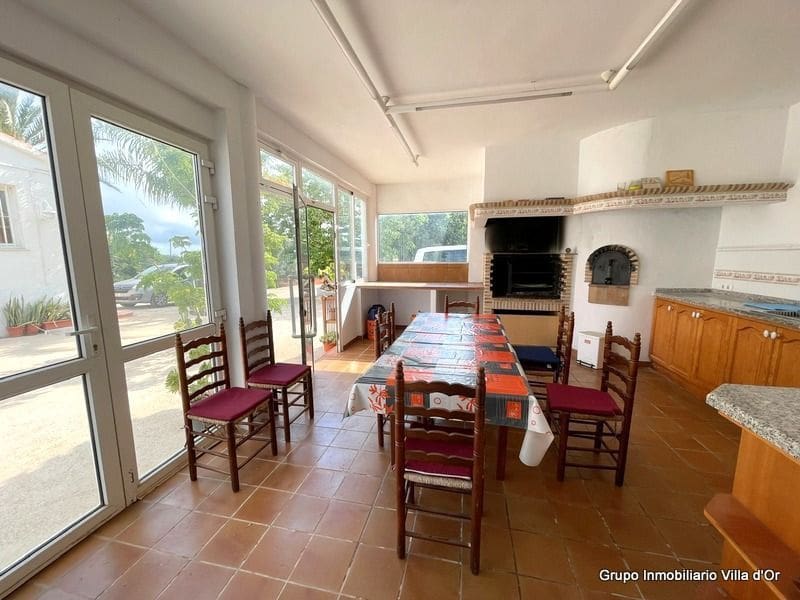 4 soveværelse Villa til salg i Denia med swimmingpool garage - € 575.000 (Ref: 9004171)