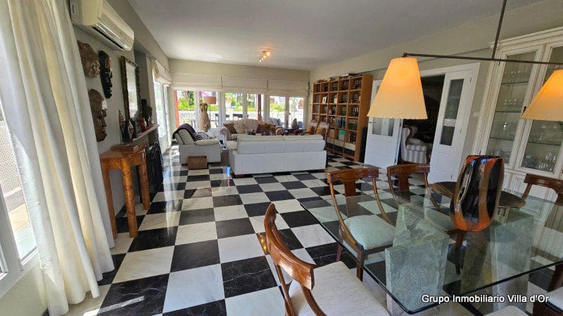 7 bedroom Villa for sale in Denia with pool - € 1,395,000 (Ref: 9029201)