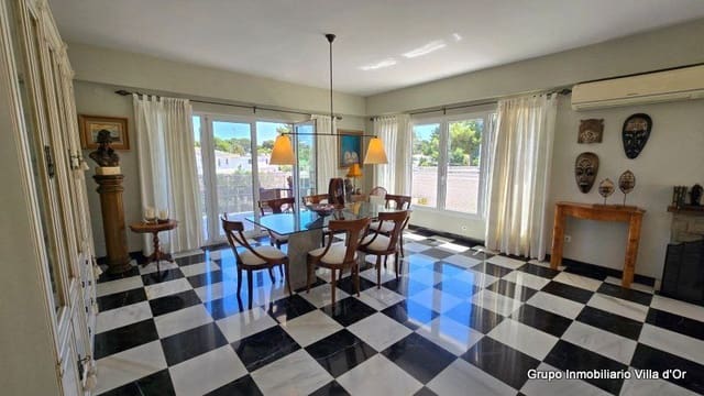 7 bedroom Villa for sale in Las Rotas / Les Rotes, Dénia with pool - € 1,395,000 (Ref: 9029201)