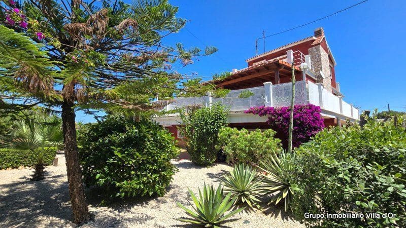 7 bedroom Villa for sale in Denia with pool - € 1,395,000 (Ref: 9029201)