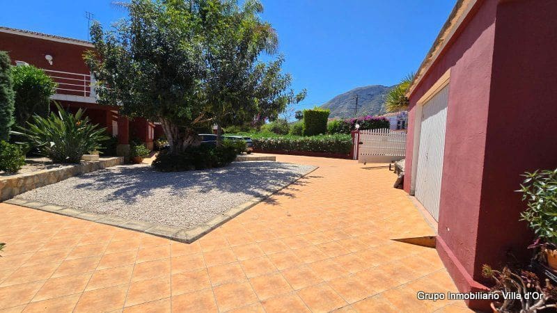 7 bedroom Villa for sale in Denia with pool - € 1,395,000 (Ref: 9029201)