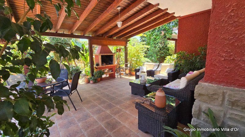 7 bedroom Villa for sale in Denia with pool - € 1,395,000 (Ref: 9029201)