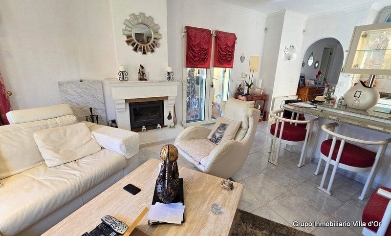 2 soveværelse Semi-Rækkehus til salg i Denia med swimmingpool - € 320.000 (Ref: 9131668)