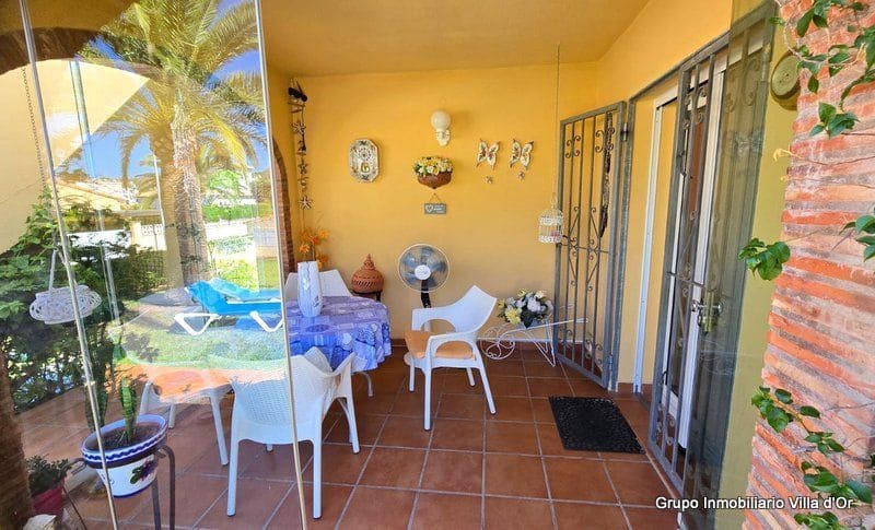 2 soveværelse Semi-Rækkehus til salg i Denia med swimmingpool - € 320.000 (Ref: 9131668)