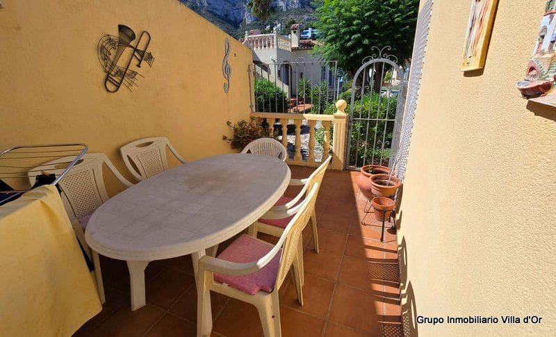 2 soveværelse Semi-Rækkehus til salg i Denia med swimmingpool - € 320.000 (Ref: 9131668)