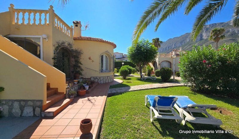 2 soveværelse Semi-Rækkehus til salg i Denia med swimmingpool - € 320.000 (Ref: 9131668)