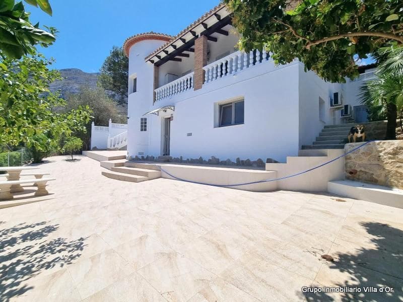 3 chambre Villa/Maison à vendre à Denia avec piscine - 648 999 € (Ref: 9210532)