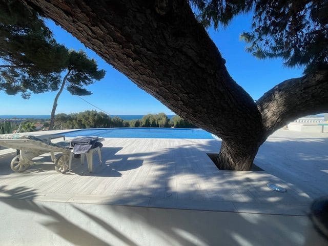 3 bedroom Villa for sale in Denia with pool - € 1,420,000 (Ref: 9354058)