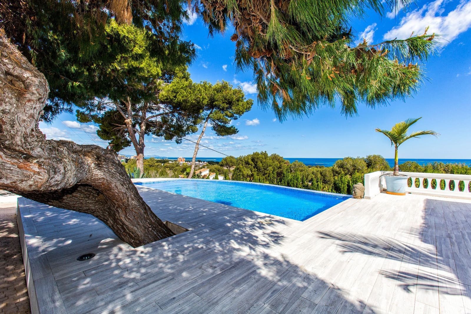 3 bedroom Villa for sale in Denia with pool - € 1,420,000 (Ref: 9354058)