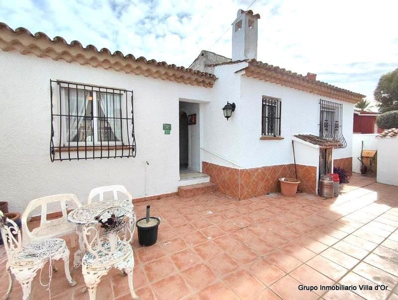 2 bedroom Bungalow for sale in Denia - € 280,000 (Ref: 9428759)