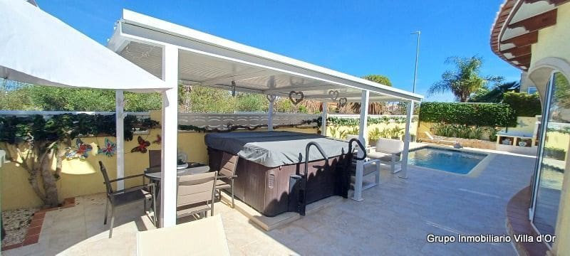 3 soverom Villa til salgs i Denia - € 595 000 (Ref: 9436410)