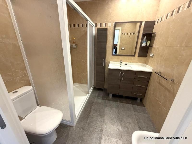 2 bedroom Beach Apartment for sale in Denia with pool garage - € 370,000 (Ref: 9484092)