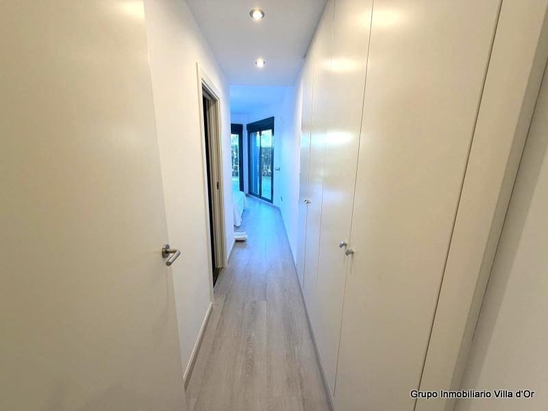 2 soveværelse Strandlejlighed til salg i Denia med swimmingpool garage - € 370.000 (Ref: 9484092)