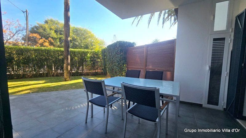 2 soveværelse Strandlejlighed til salg i Denia med swimmingpool garage - € 370.000 (Ref: 9484092)