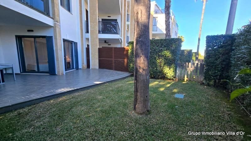 2 soveværelse Strandlejlighed til salg i Denia med swimmingpool garage - € 370.000 (Ref: 9484092)