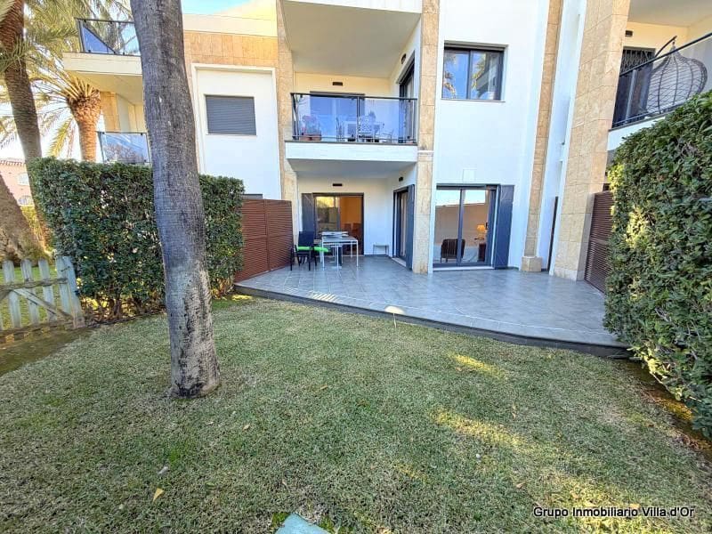 2 soveværelse Strandlejlighed til salg i Denia med swimmingpool garage - € 370.000 (Ref: 9484092)