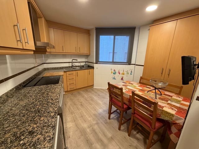 3 makuuhuone Asunto myytävänä paikassa Centro Urbano, Dénia - 249 000 € (Ref: 9588520)