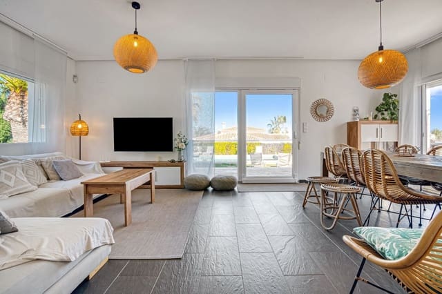 5 makuuhuone Huvila myytävänä paikassa El Montgó, Dénia mukana uima-altaan - 1 020 000 € (Ref: 9593065)