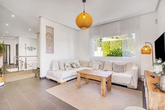 5 makuuhuone Huvila myytävänä paikassa El Montgó, Dénia mukana uima-altaan - 1 020 000 € (Ref: 9593065)