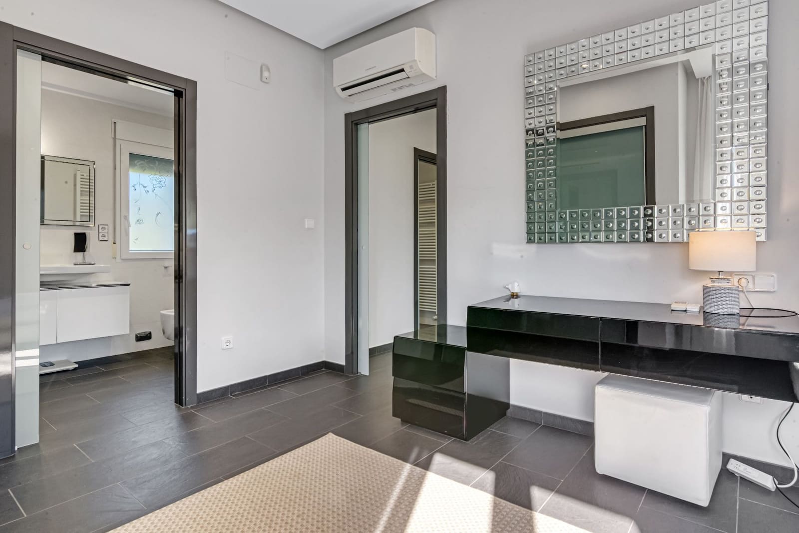 5 makuuhuone Huvila myytävänä paikassa Denia mukana uima-altaan - 1 020 000 € (Ref: 9593065)