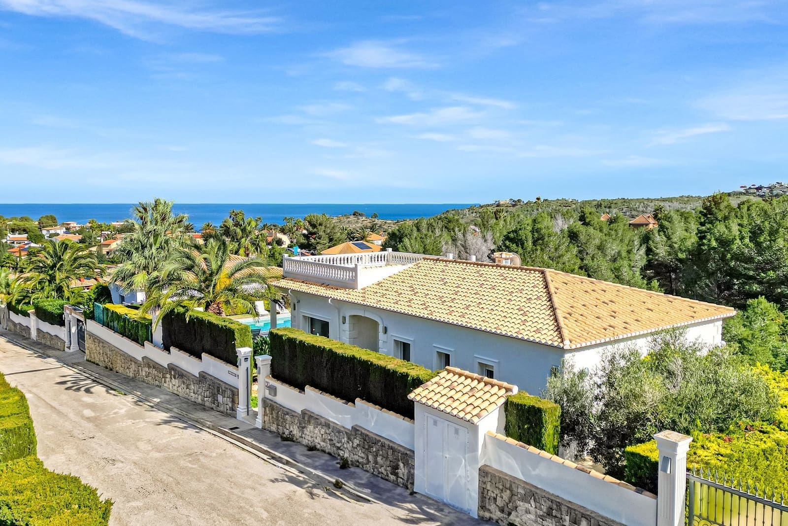 5 makuuhuone Huvila myytävänä paikassa Denia mukana uima-altaan - 1 020 000 € (Ref: 9593065)