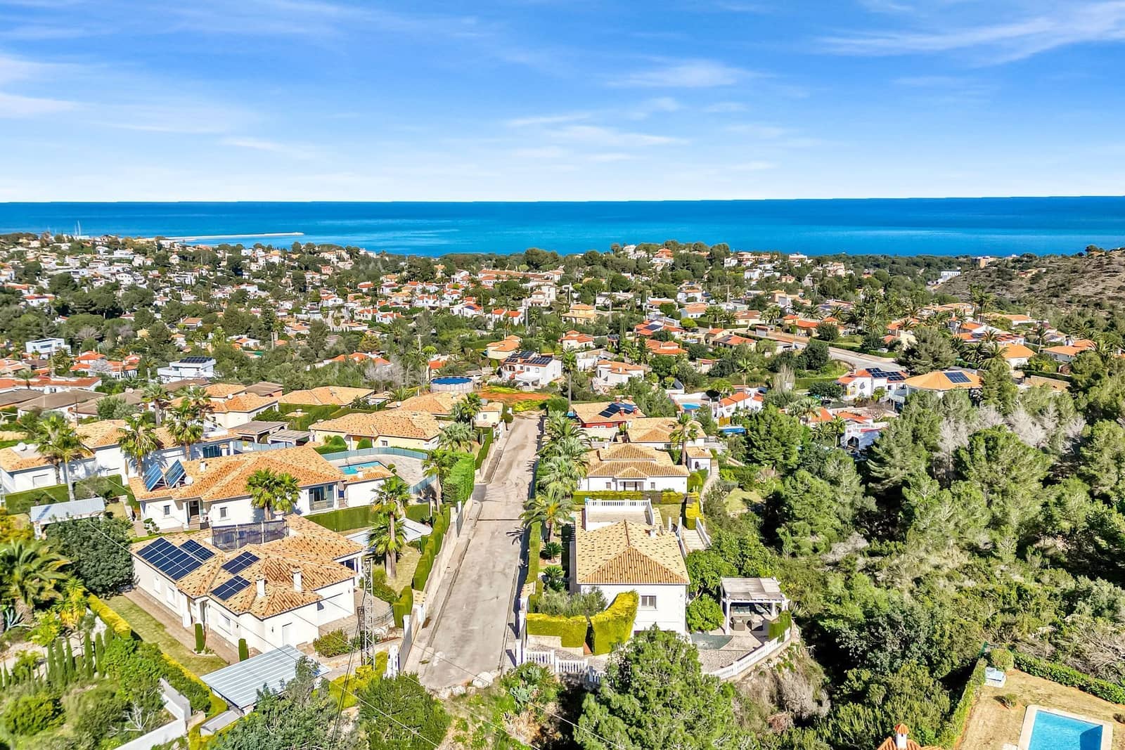 5 makuuhuone Huvila myytävänä paikassa Denia mukana uima-altaan - 1 020 000 € (Ref: 9593065)