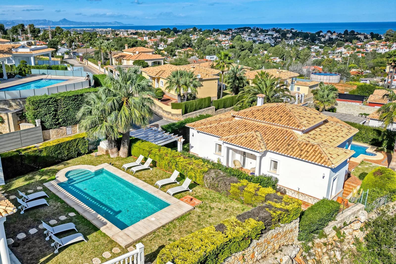 5 makuuhuone Huvila myytävänä paikassa Denia mukana uima-altaan - 1 020 000 € (Ref: 9593065)