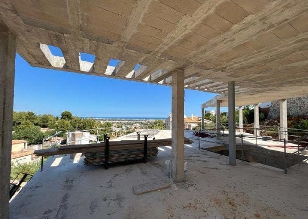 Chalet de 4 habitaciones en La Pedrera - Vessanes, Dénia en venta con piscina - 1.590.000 € (Ref: 9645665)