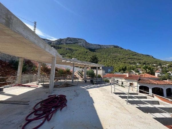 Chalet de 4 habitaciones en La Pedrera - Vessanes, Dénia en venta con piscina - 1.590.000 € (Ref: 9645665)