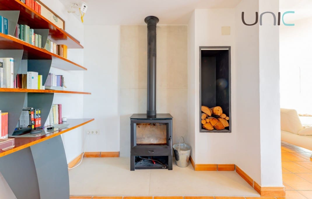 Chalet de 3 habitaciones en La Nucia en venta con piscina - 795.000 € (Ref: 10035742)