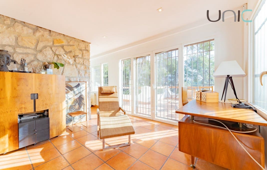 Chalet de 3 habitaciones en La Nucia en venta con piscina - 795.000 € (Ref: 10035742)