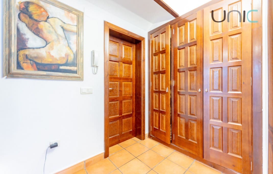 Chalet de 3 habitaciones en La Nucia en venta con piscina - 795.000 € (Ref: 10035742)