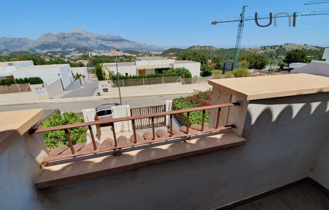 2 Zimmer Haus zu verkaufen in Polop mit Pool - 285.000 € (Ref: 10035990)