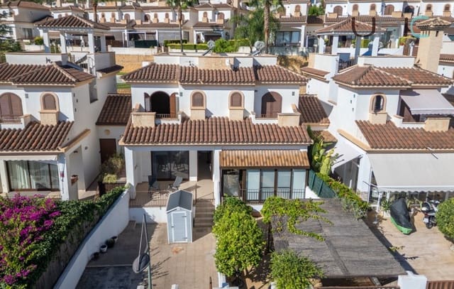 2 quarto Casa em Banda para venda em Polop com piscina - 285 000 € (Ref: 10035990)