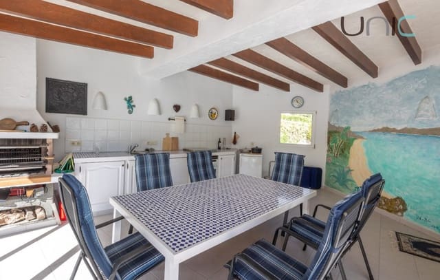 Chalet de 3 habitaciones en La Nucia en venta con piscina - 590.000 € (Ref: 10048383)