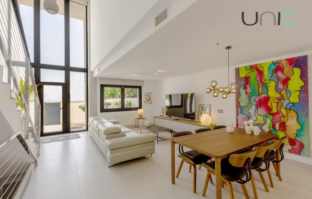 3 Zimmer Haus zu verkaufen in Albir mit Pool Garage - 595.000 € (Ref: 10120600)