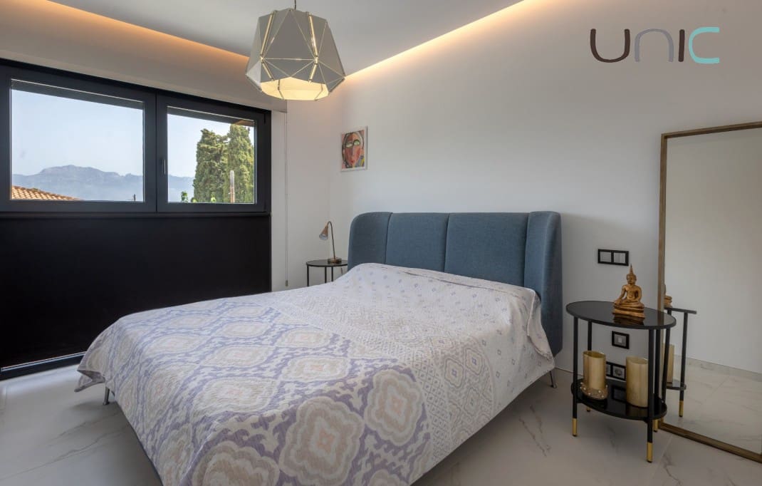 3 Zimmer Haus zu verkaufen in Albir mit Pool Garage - 595.000 € (Ref: 10120600)