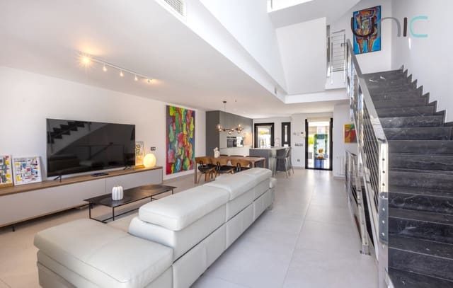 3 Zimmer Haus zu verkaufen in Albir, Alfaz del Pi / L'Alfàs del Pi mit Pool Garage - 595.000 € (Ref: 10120600)