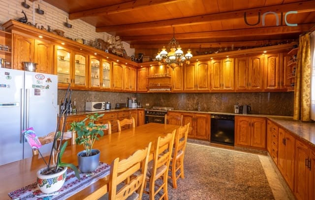 7 slaapkamer Villa te koop in Pueblo - Urbanizaciones, Alfaz del Pi / L'Alfàs del Pi met zwembad garage - € 1.150.000 (Ref: 10120798)