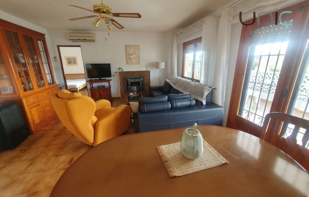 3 bedroom Villa for sale in La Nucia with garage - € 370,000 (Ref: 10155919)