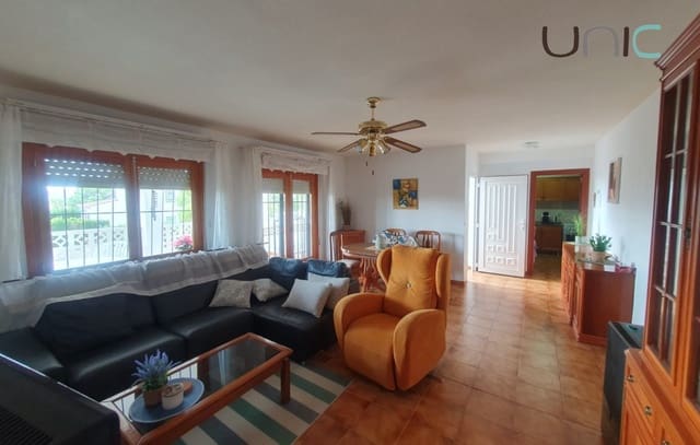 3 soveværelse Villa til salg i La Nucia med garage - € 370.000 (Ref: 10155919)