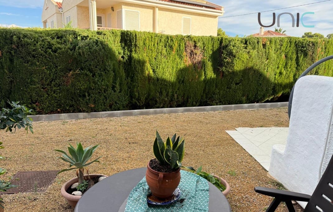 1 quarto Apartamento para arrendar em Albir com piscina - 1 000 € (Ref: 10182029)