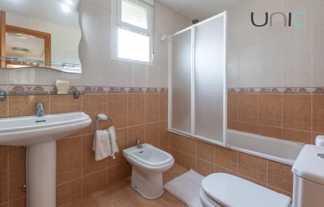 Casa de 3 habitaciones en Albir en venta con piscina garaje - 399.000 € (Ref: 10183728)
