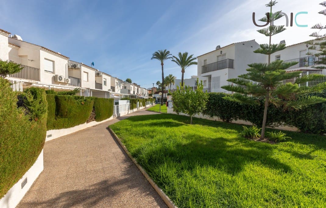 Casa de 3 habitaciones en Albir en venta con piscina garaje - 399.000 € (Ref: 10183728)