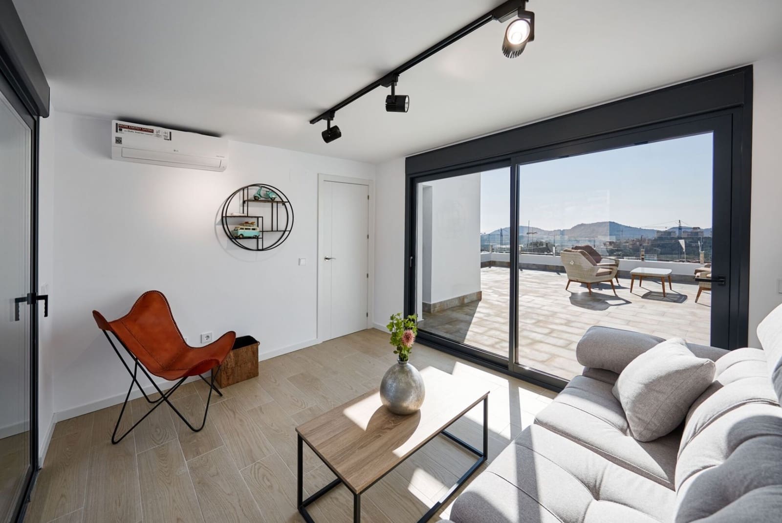 3 sovrum Lägenhet att hyra i Finestrat med pool - 1 200 € (Ref: 5353945)