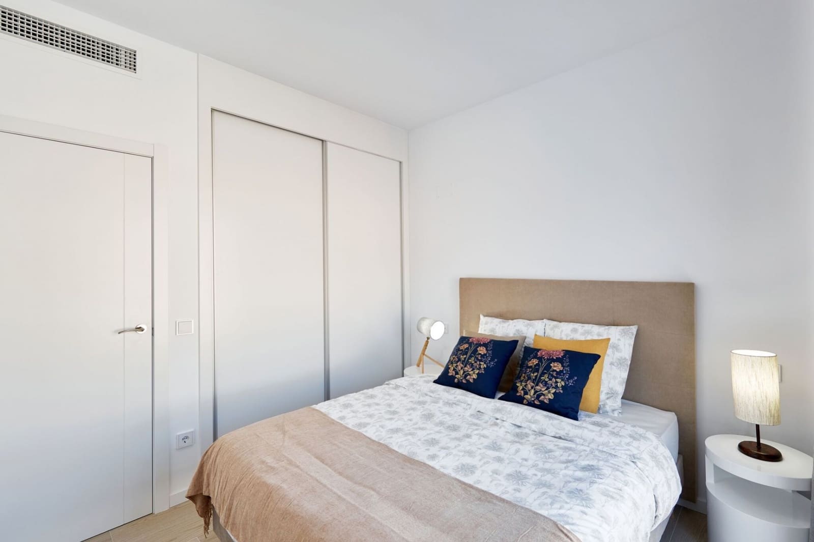 3 sovrum Lägenhet att hyra i Finestrat med pool - 1 200 € (Ref: 5353945)