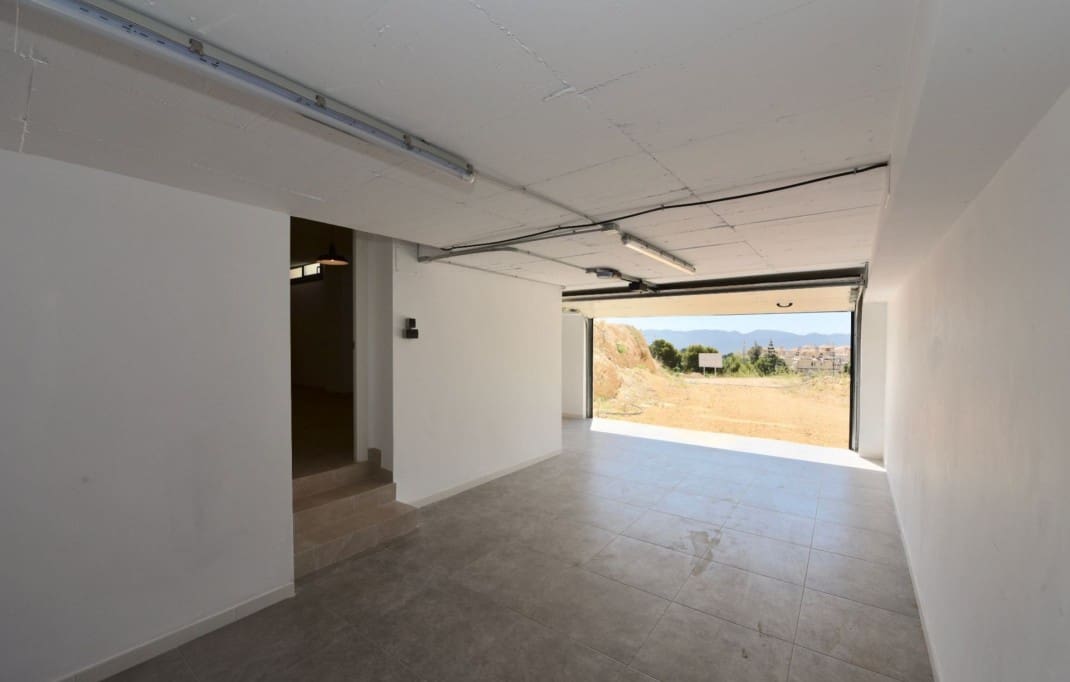 3 quarto Moradia para venda em La Nucia com piscina - 448 092 € (Ref: 6444871)