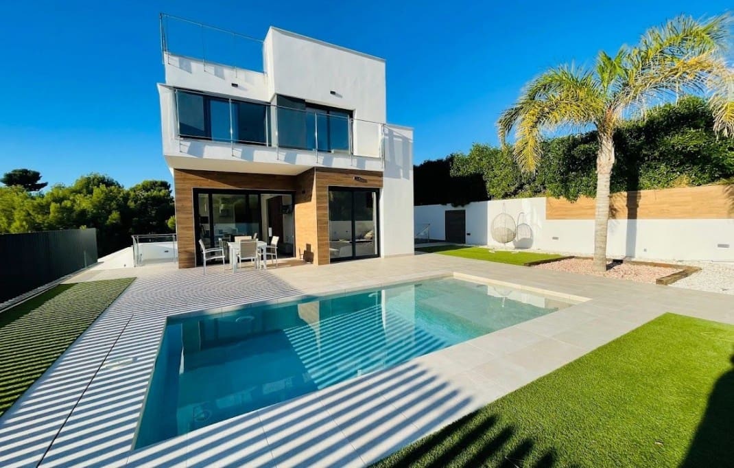 3 quarto Moradia para venda em La Nucia com piscina - 448 092 € (Ref: 6444871)